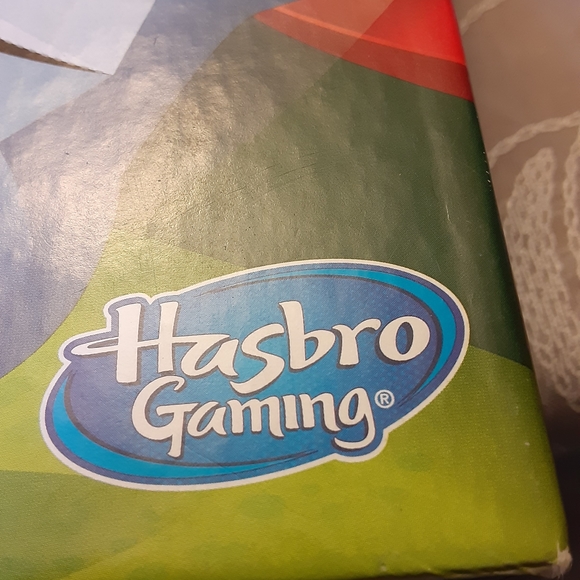 Chutes and Ladders Game Ages 3+ Hasbro - Picture 5 of 9